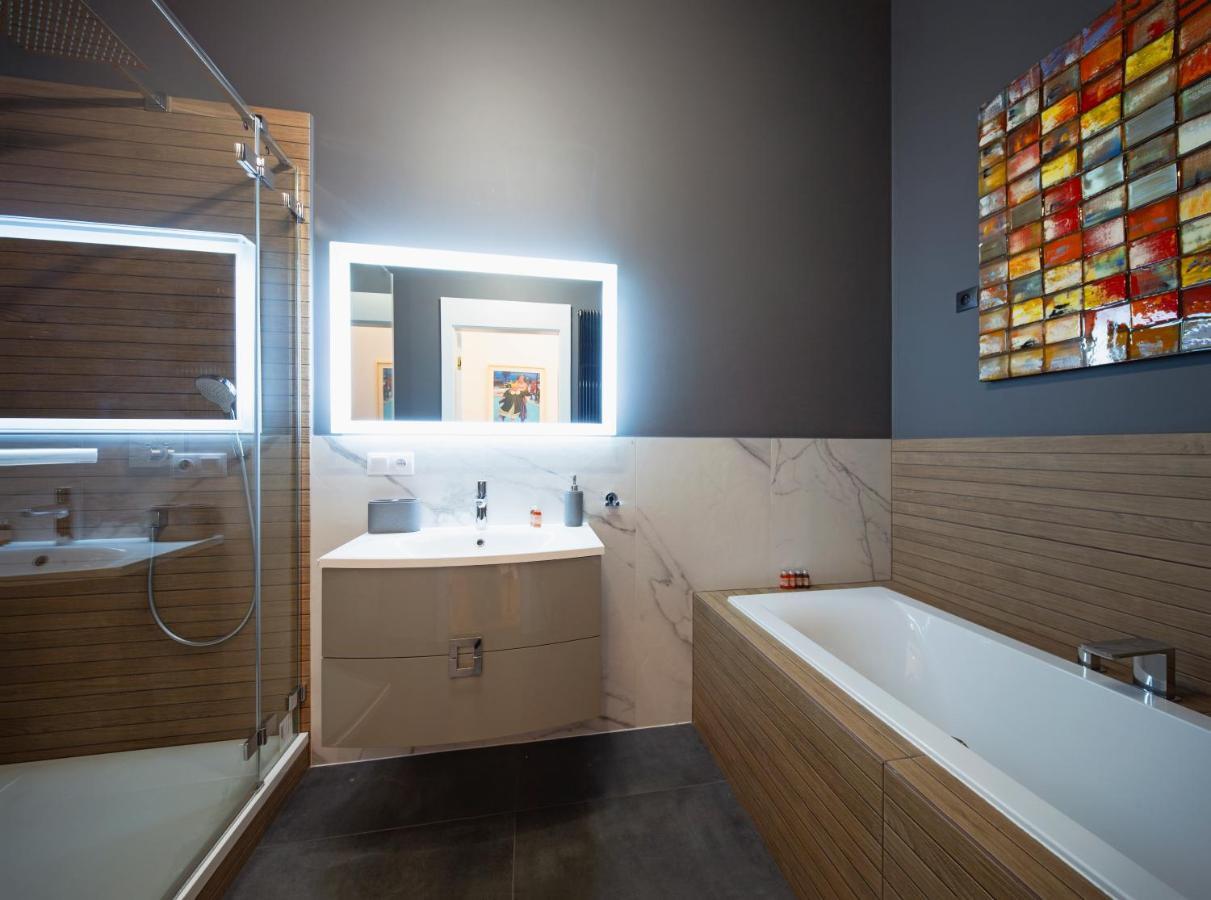Tcf Home - Big Apartment With Free Garage Kraków Zewnętrze zdjęcie