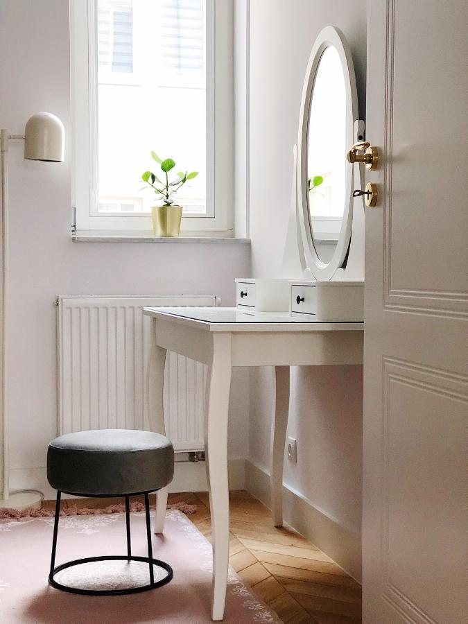 Tcf Home - Big Apartment With Free Garage Kraków Zewnętrze zdjęcie