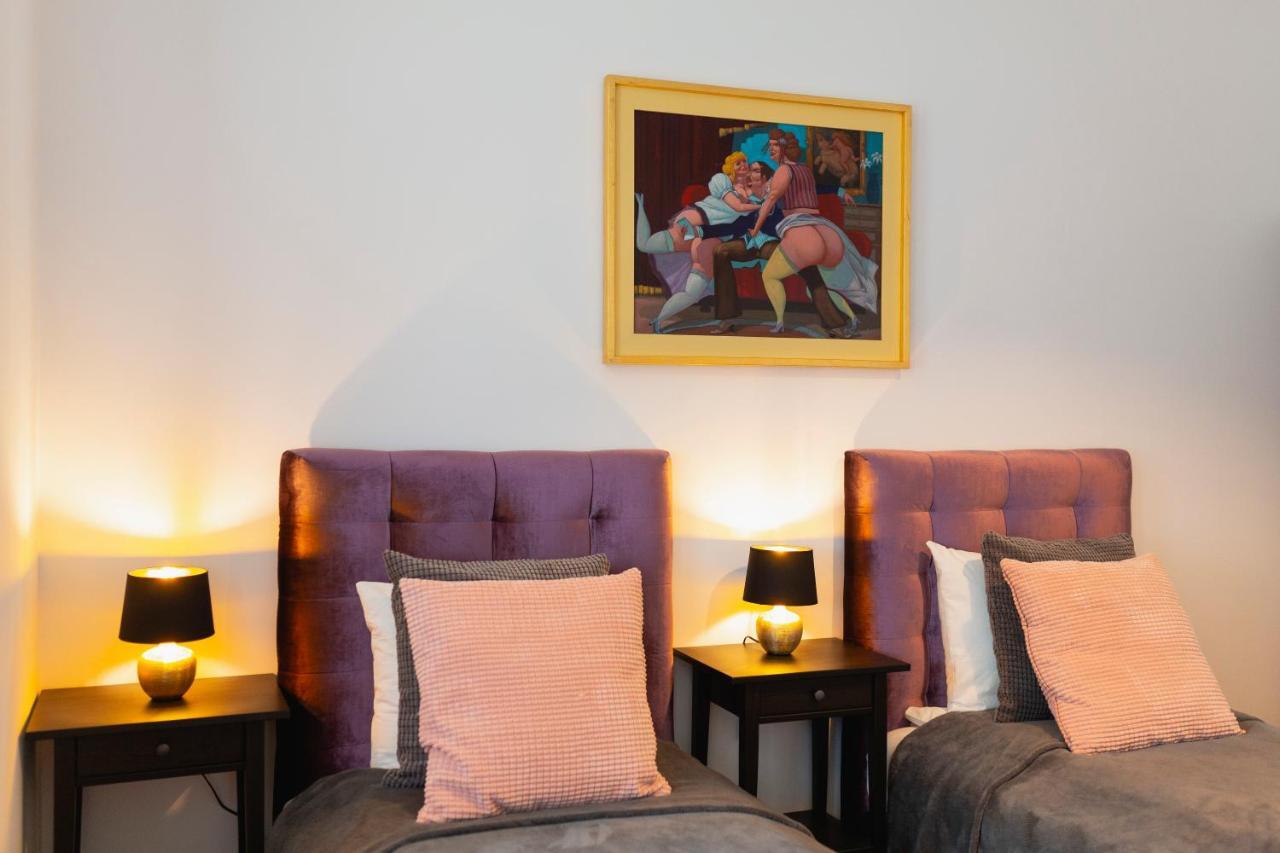Tcf Home - Big Apartment With Free Garage Kraków Zewnętrze zdjęcie